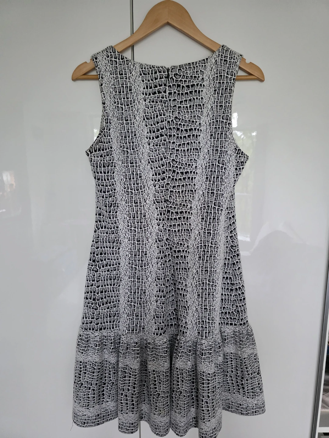 Ivanka Trump Sleeveless Dress - photo 2