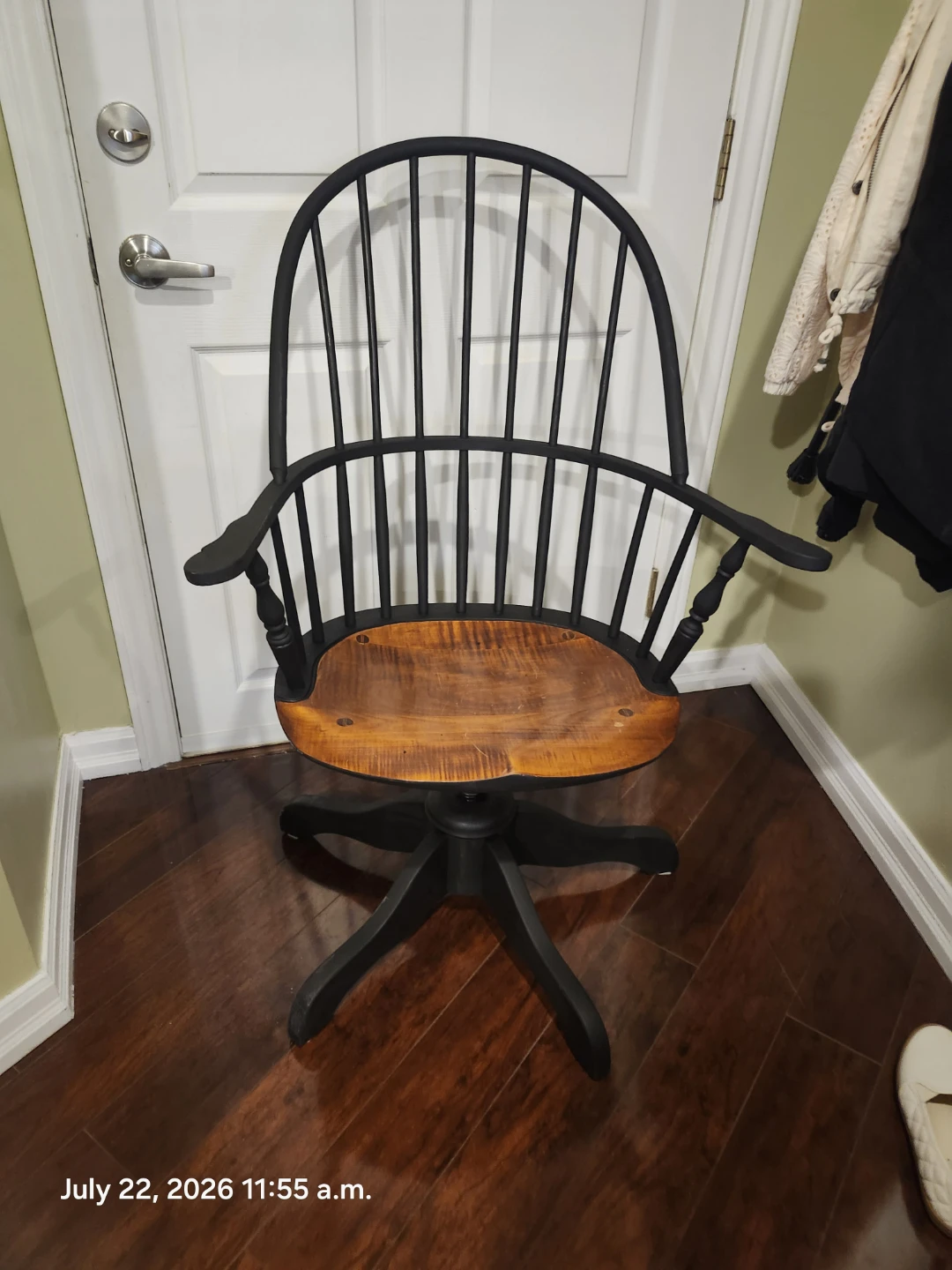 Windsor Swivel Desk Chair