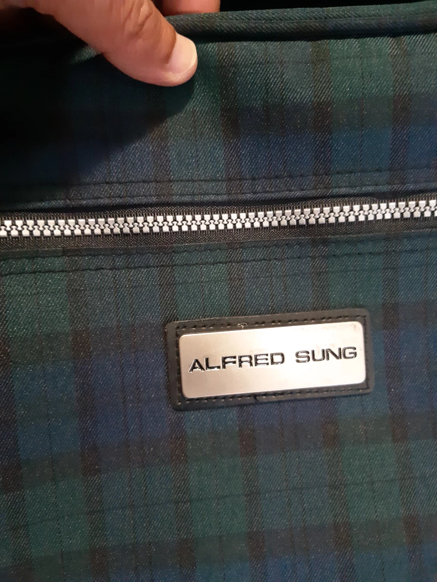 Alfred Sung Plaid Suitcase Set - photo 5