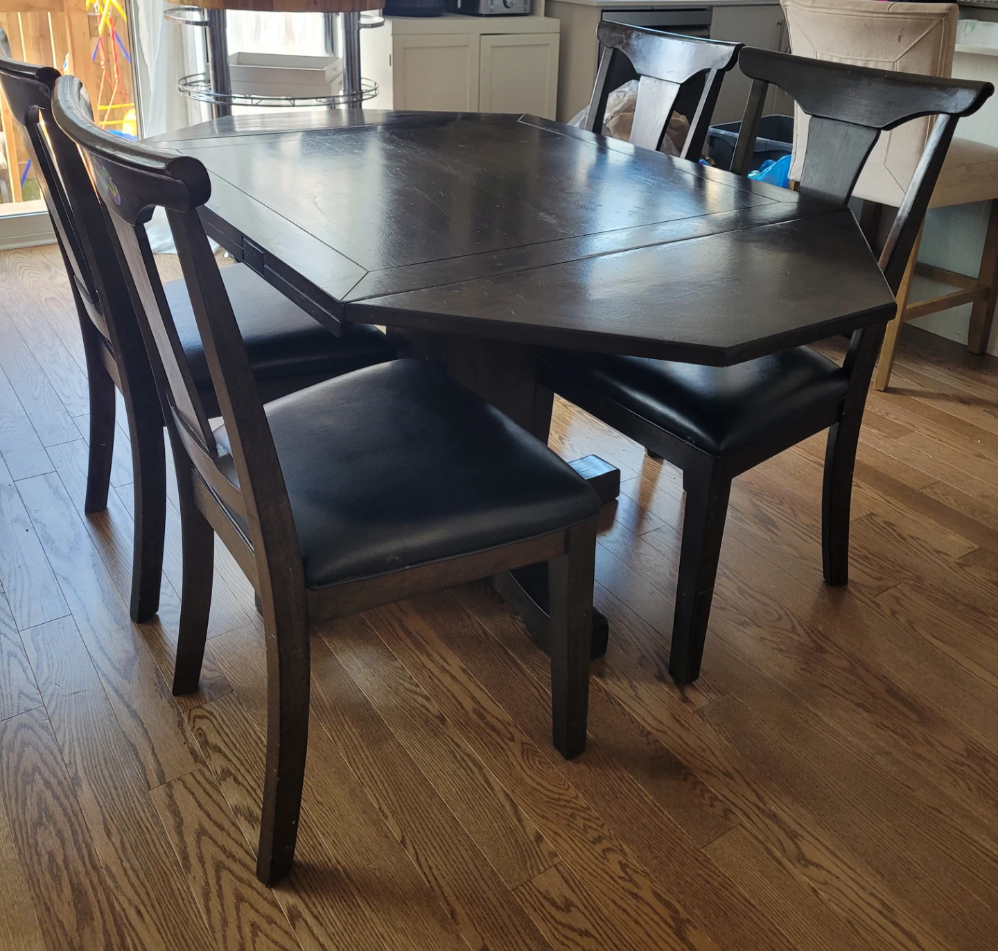 Dark Wood Dining Table and 4 Chairs - photo 3