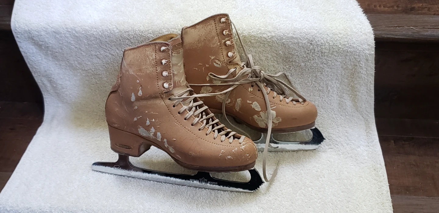 Figure Skates
