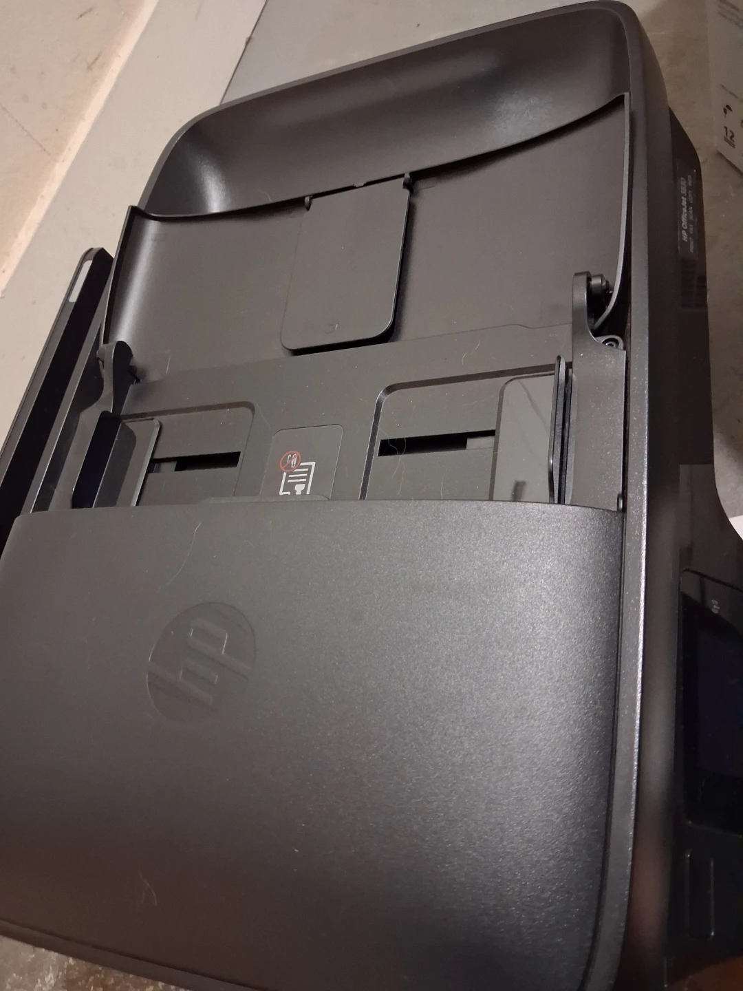 HP OfficeJet 3830 All-in-One Printer - photo 2