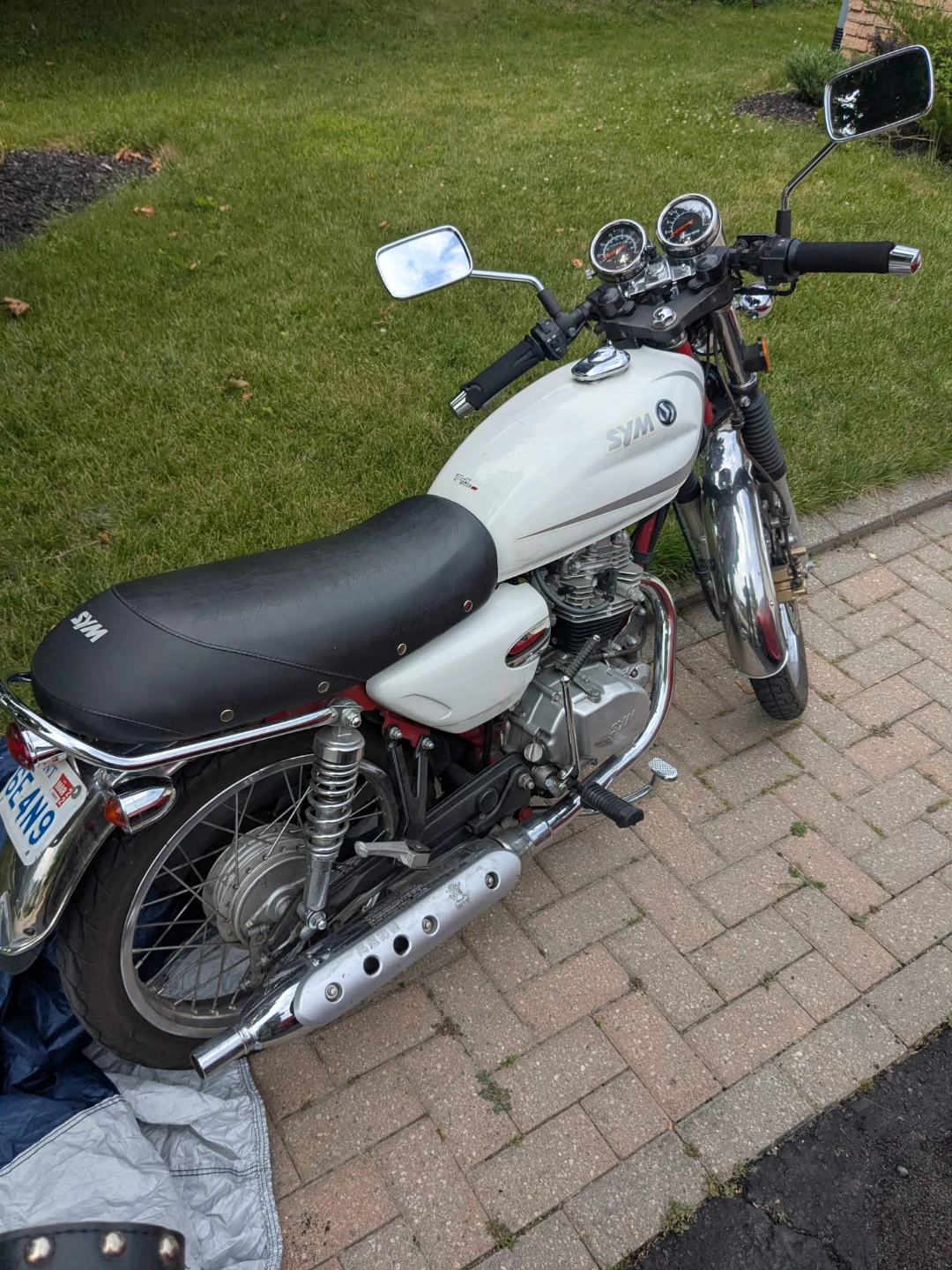 Motorcycle 2016 Sym Wolf Classic 150