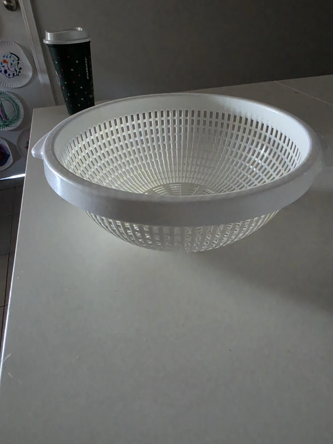 Plastic colander/strainer - photo 2