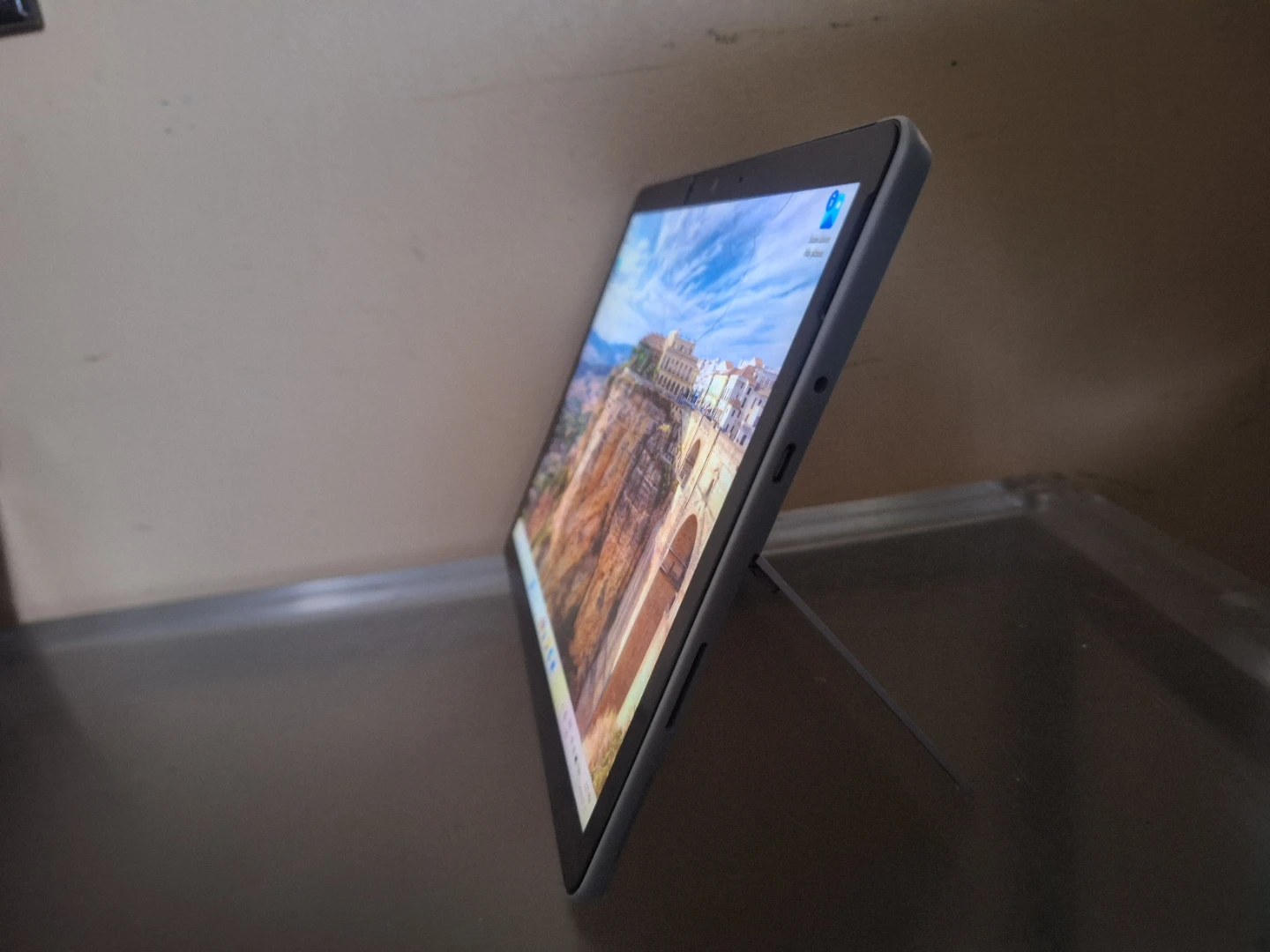 Microsoft Surface Go 4 - photo 2