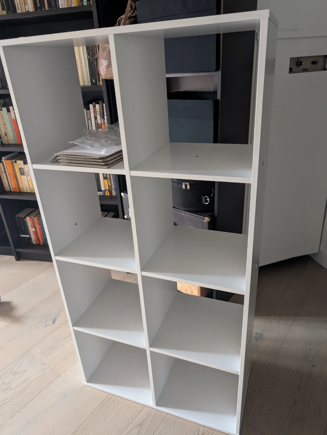 White 8-Cube Bookshelf / Storage Unit - photo 2