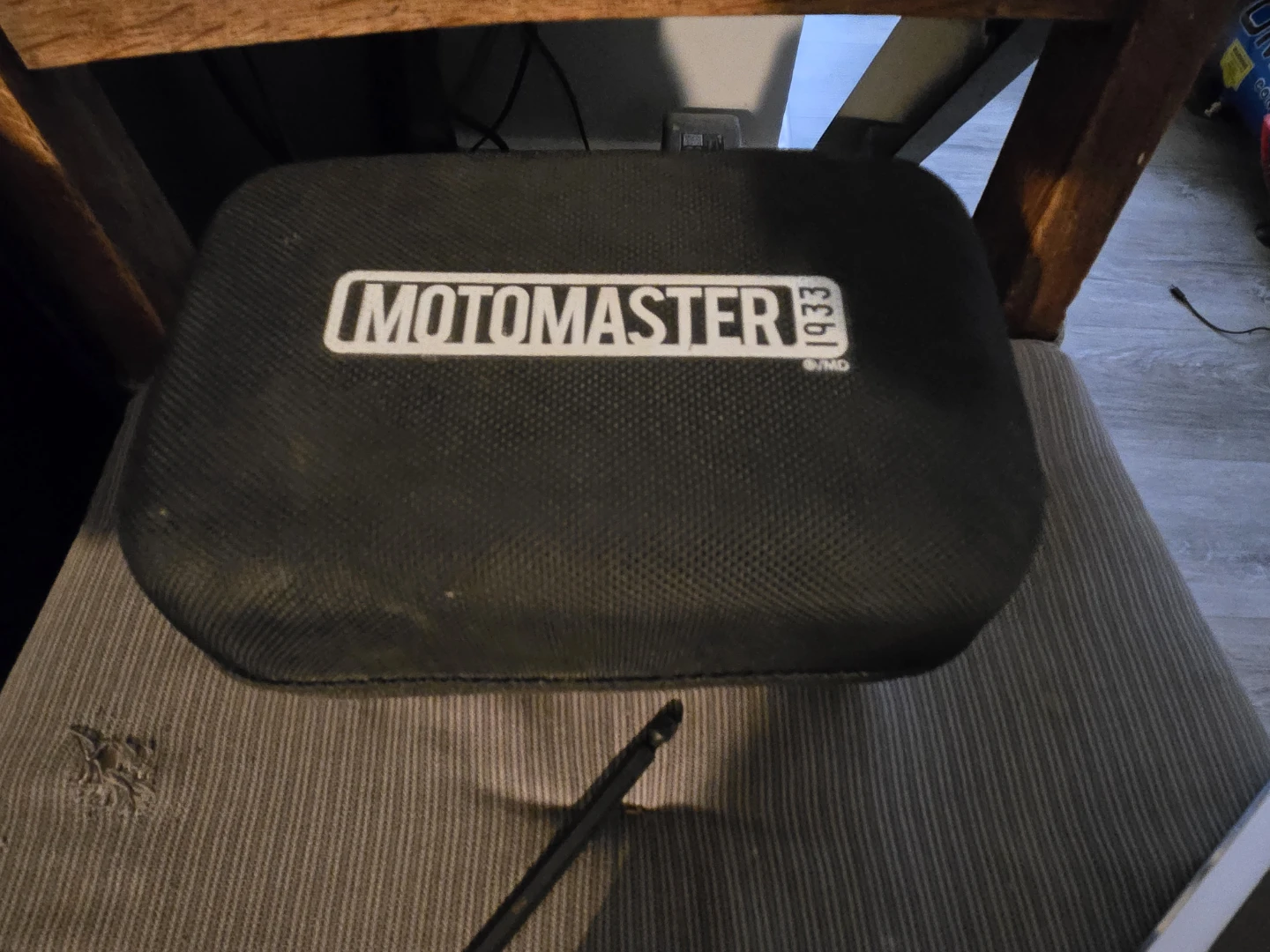Motomaster 1933 Jump Starter & Power Bank - photo 4