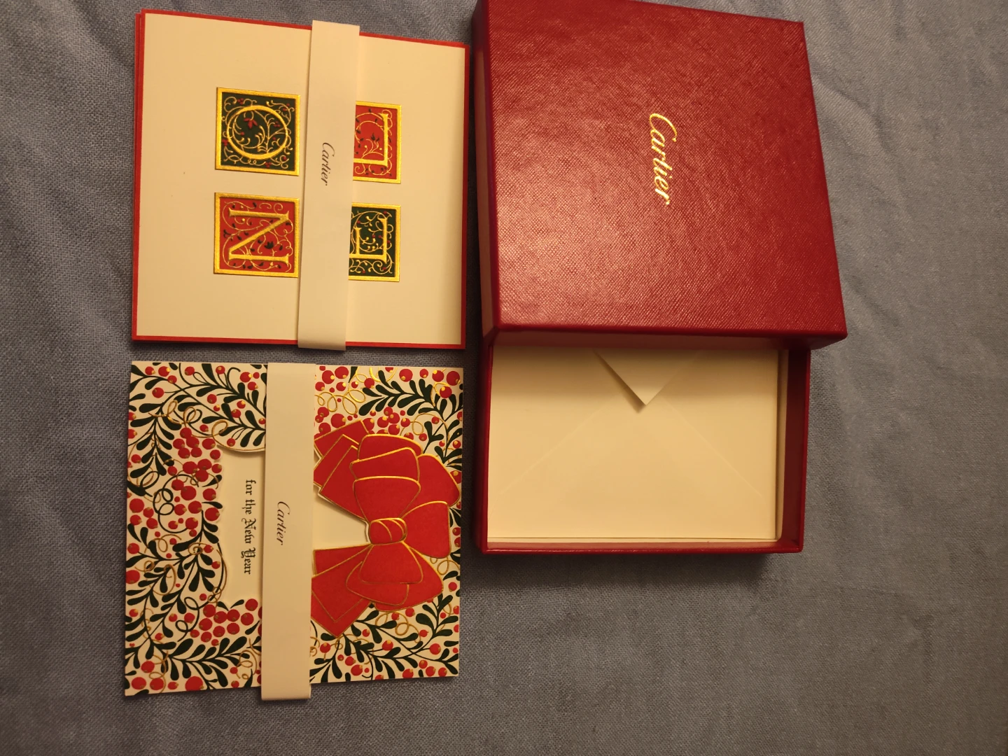 Cartier Holiday Greeting Card Set with Box - photo 2