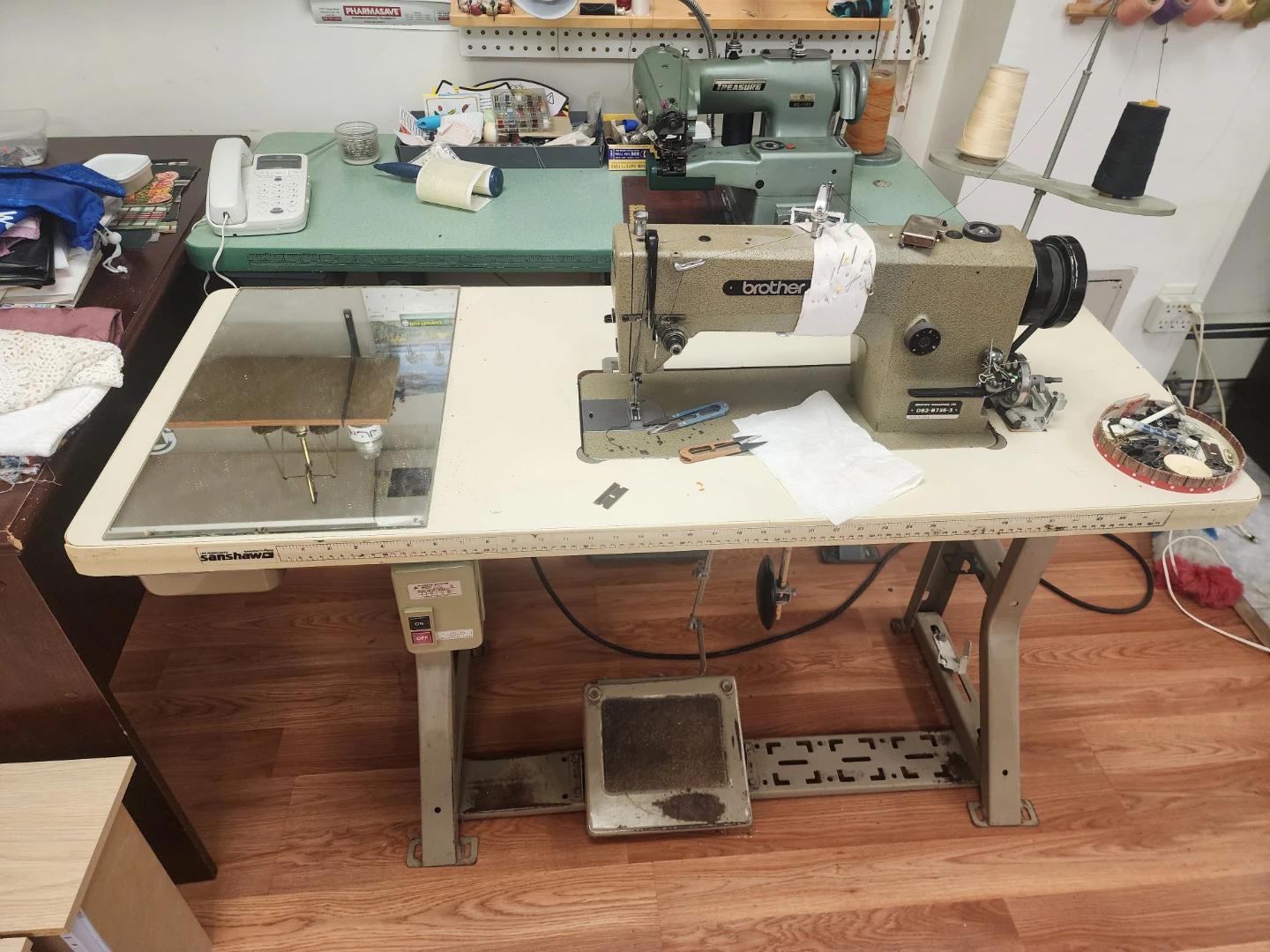 Industrial Sewing Machine - photo 2