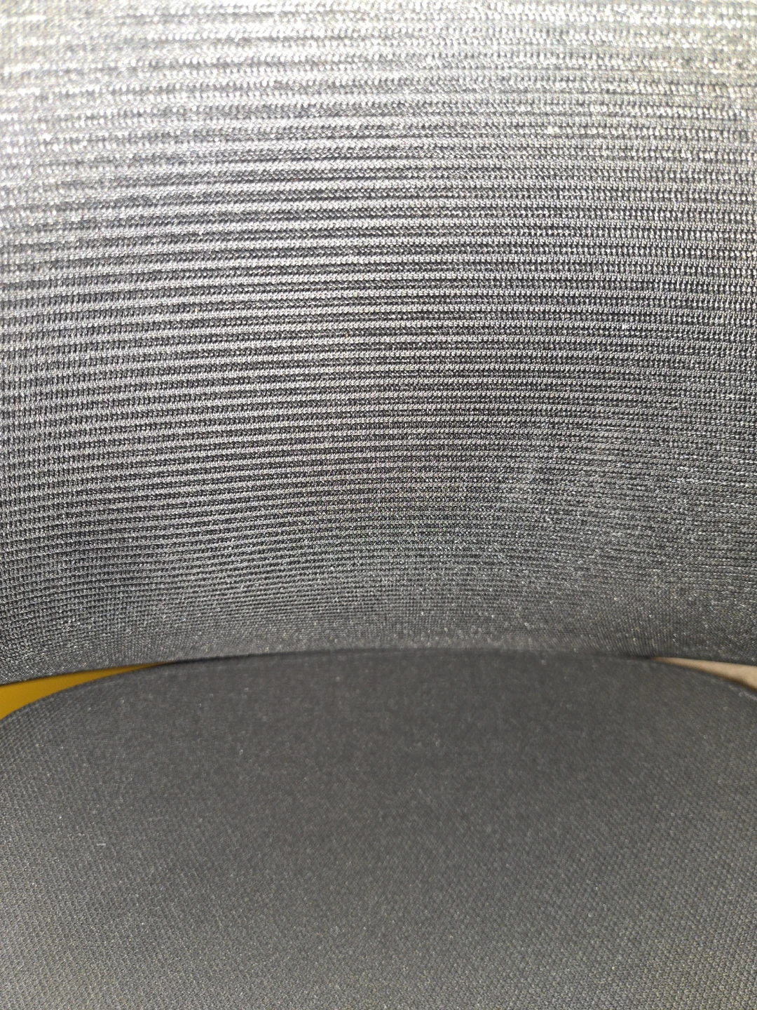 Black Mesh Office Chair - photo 2