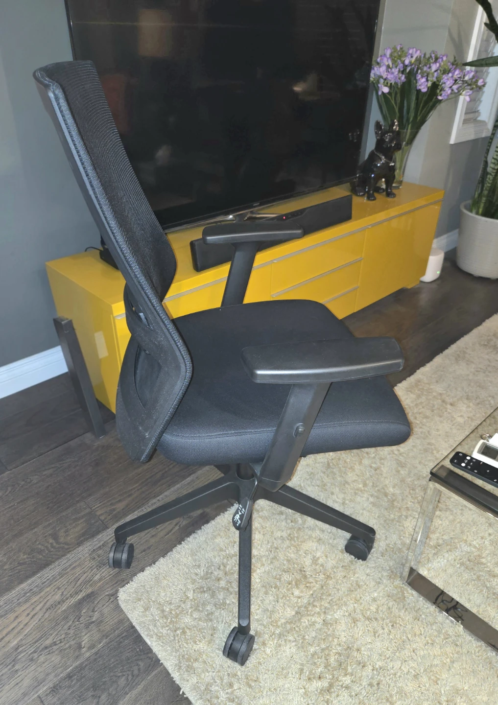 Black Mesh Office Chair - photo 3