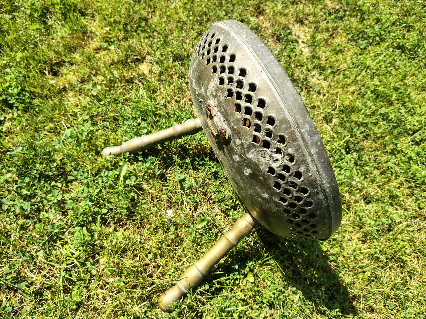 Ornate Metal Trivet Stand/ Garden Accent - photo 4
