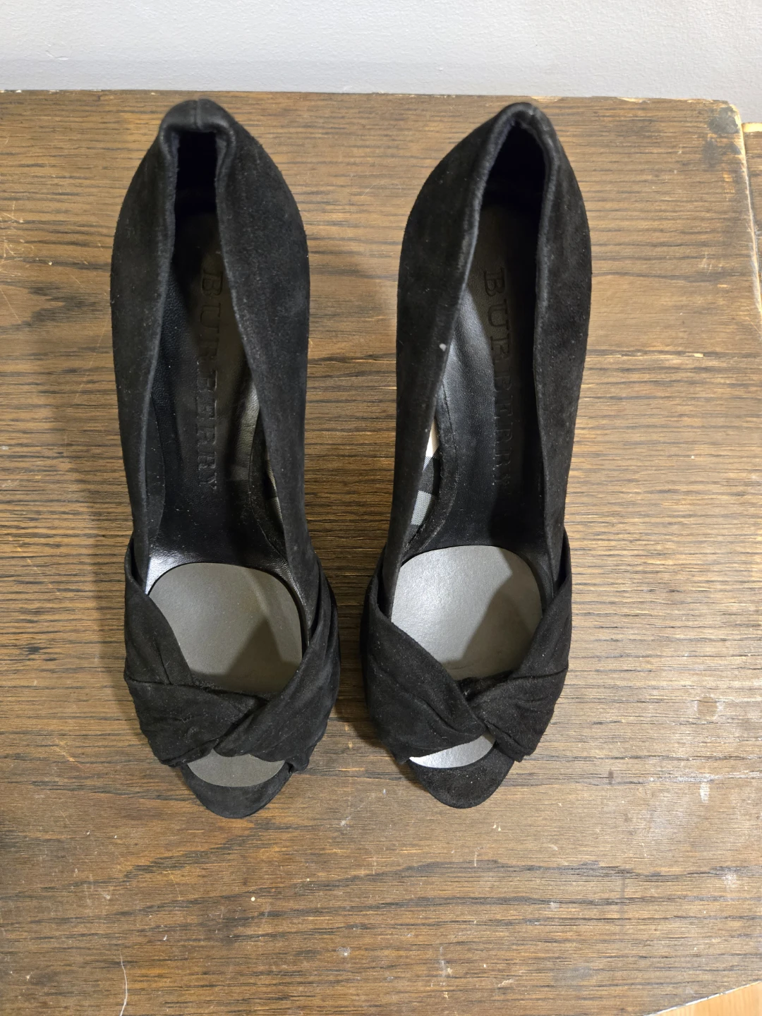 Burberry Black Suede Heels Size 39