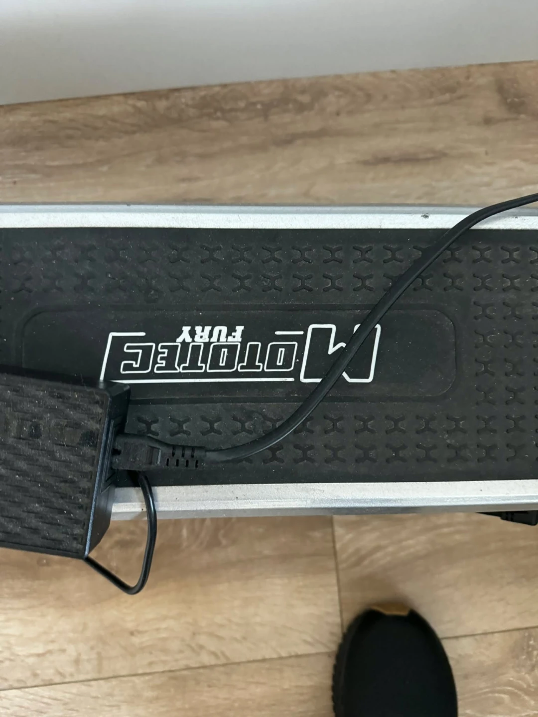 MotoTec Fury 1000W Dual Motor Electric Scooter - photo 5