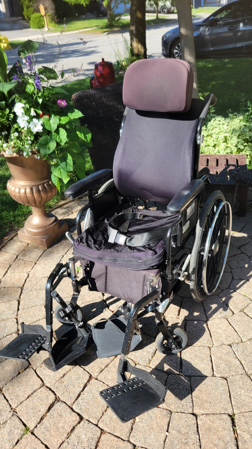 Wheelchair with Headrest and Seatbelt