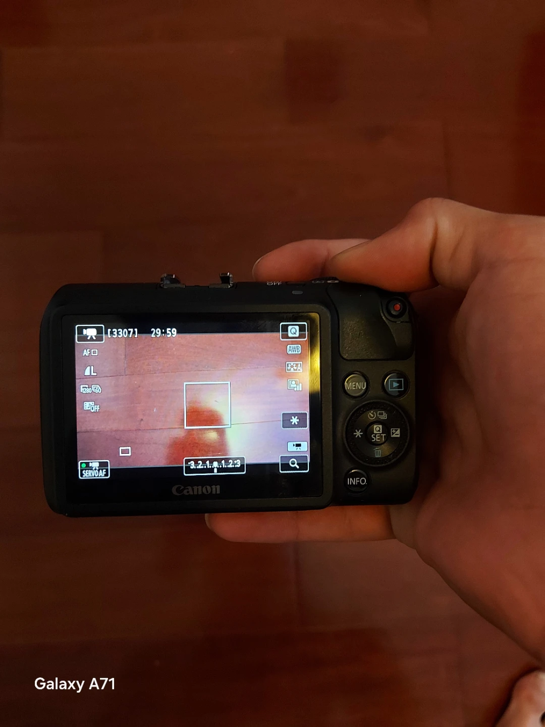 Canon EOS M Mirrorless Camera kit with 18-55mm Lens - photo 2