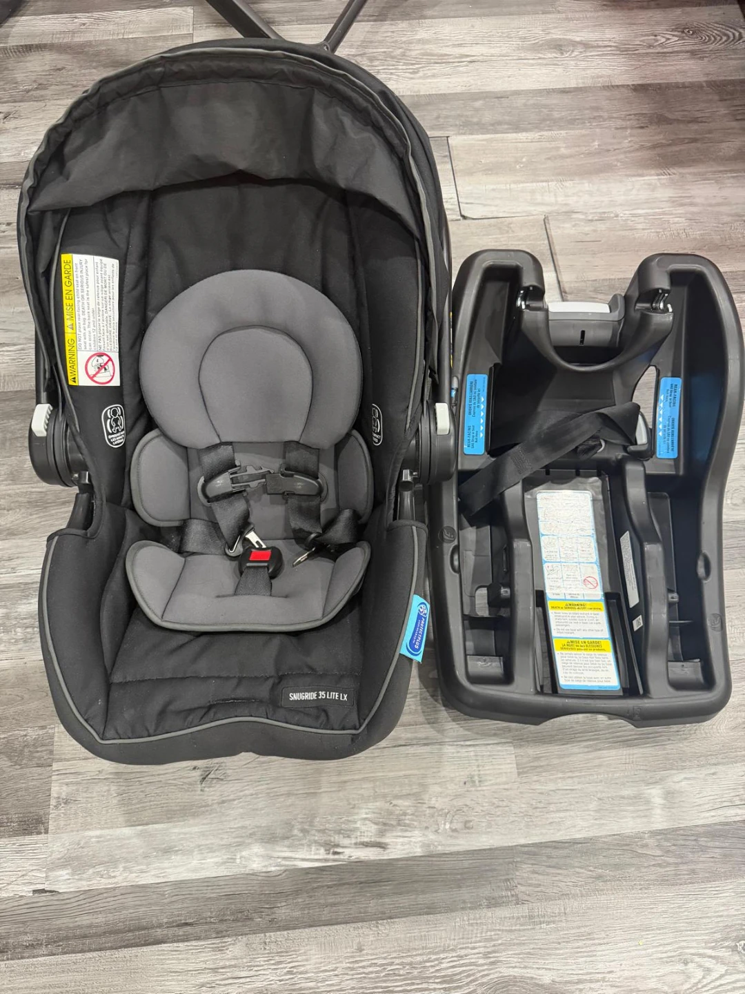 Graco SnugRide 35 Lite LX Infant Car Seat with Base - photo 2
