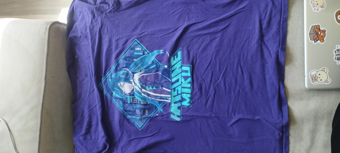 HOT TOPIC Graphic T-Shirts - photo 4