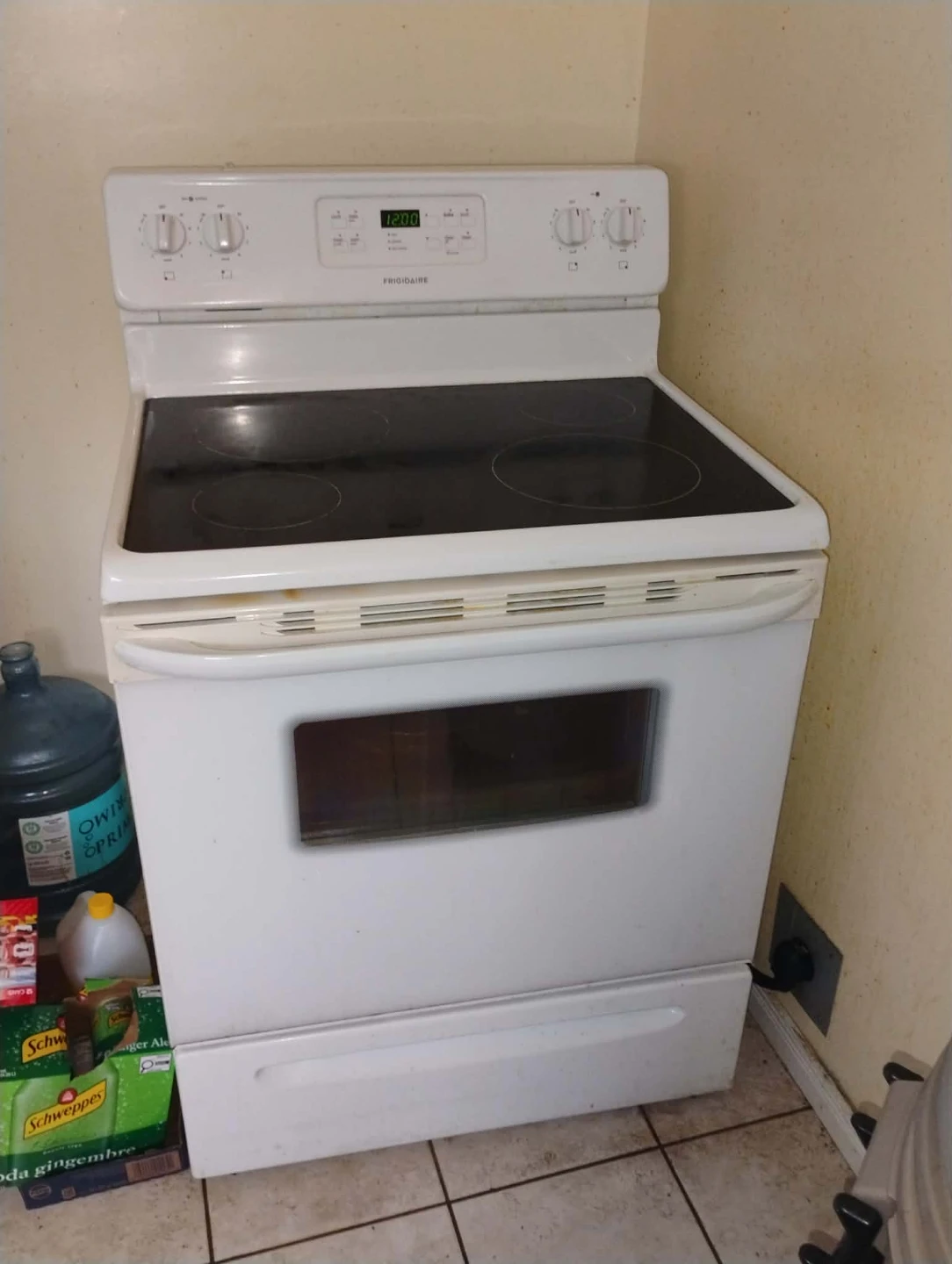 White Frigidaire Electric Stove