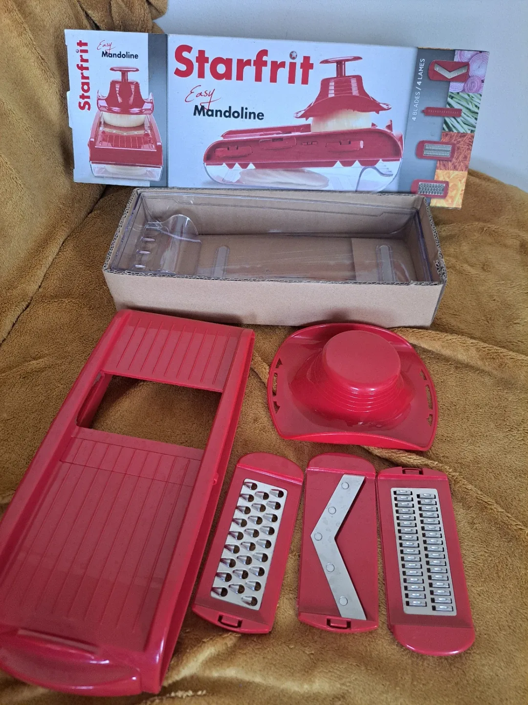 Starfrit Easy Mandoline Slicer with 4 Blades