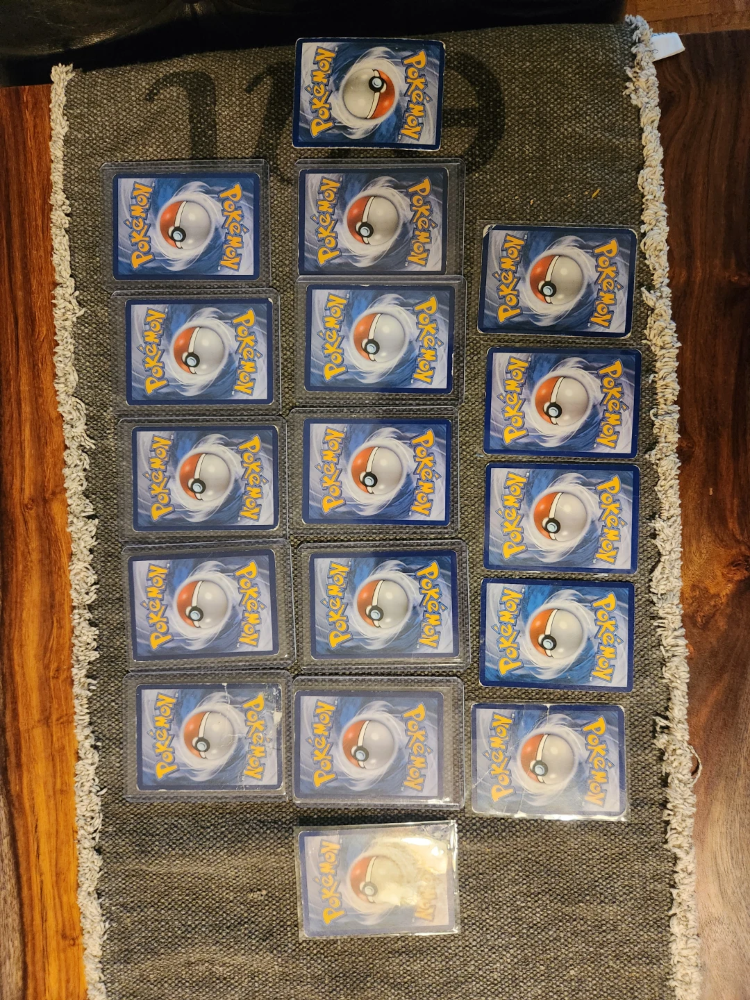 Heavily played pokemon cards - photo 2