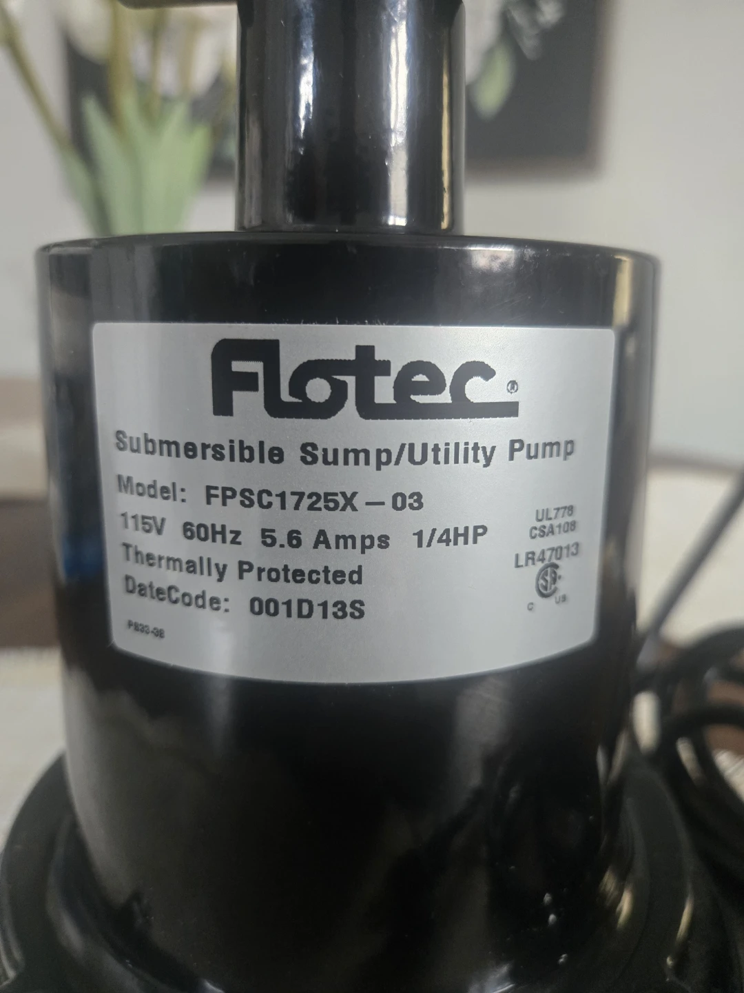 Flotec Submersible Utility Pump FPSC1725X-03 1/4HP - photo 3