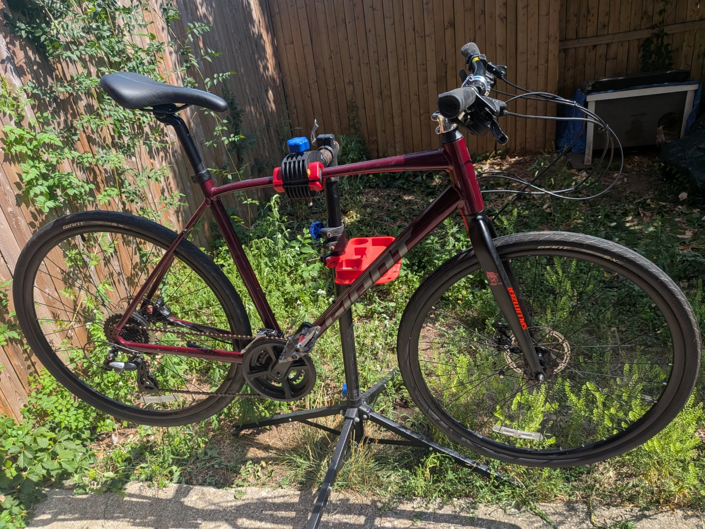 Giant hybrid bike