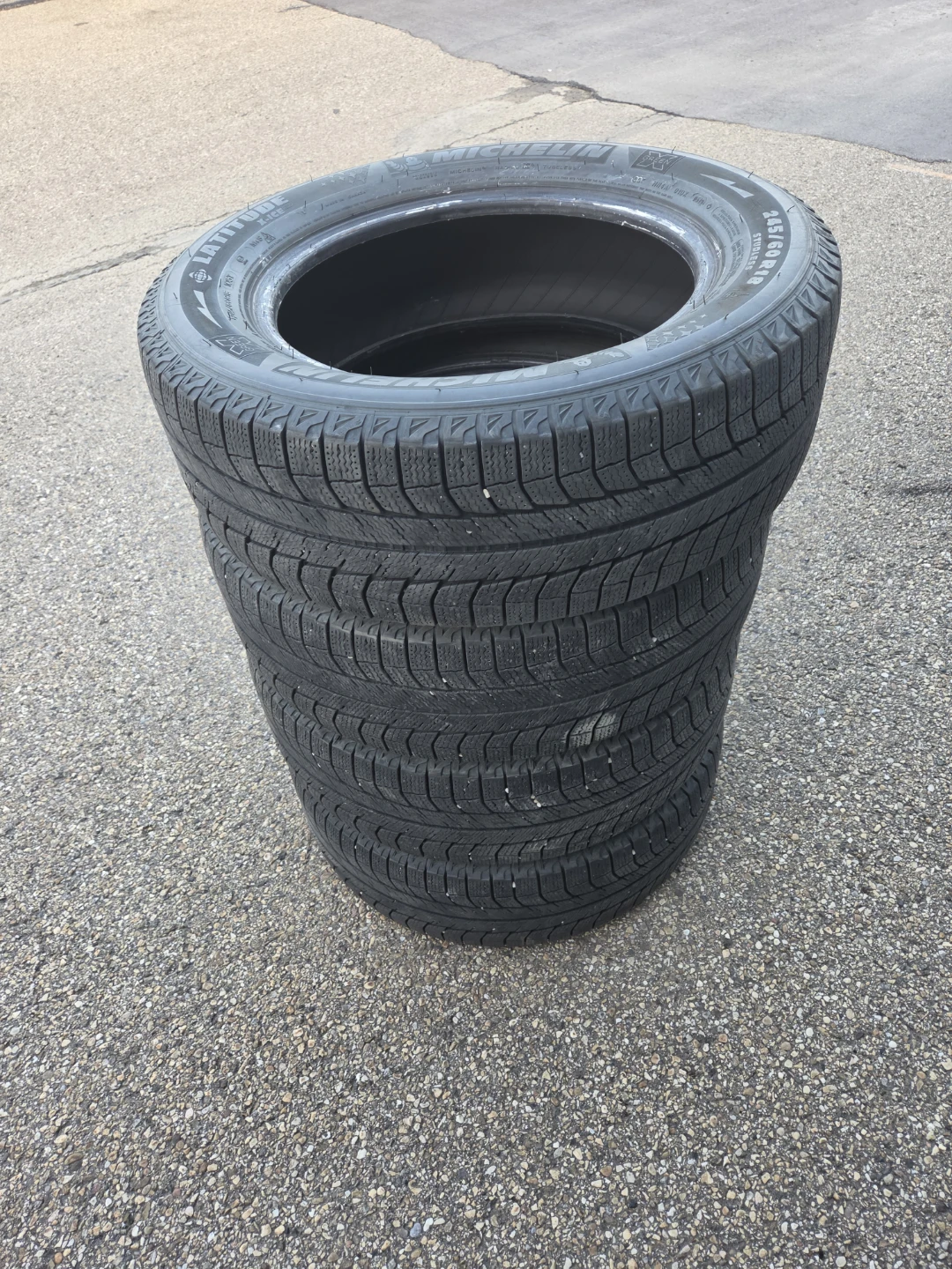 245/60R18 Michelin Latitude X-Ice Snow Tires - Set of 4