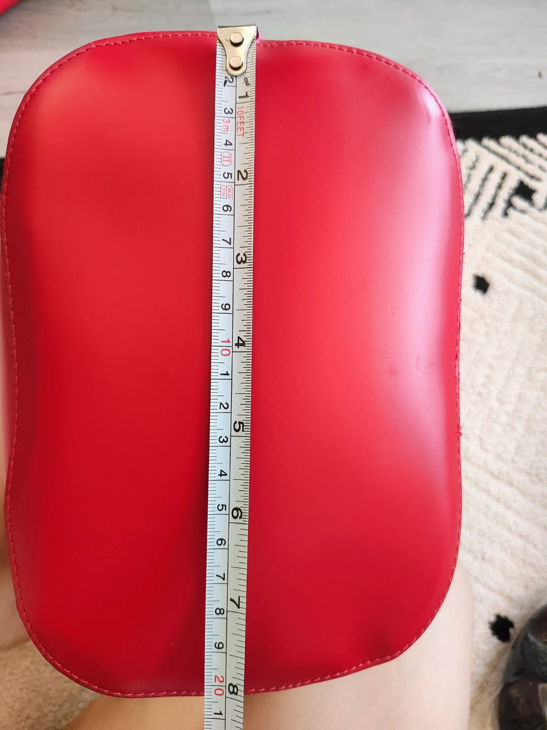Elizabeth Arden Red Leather Bucket Bag - photo 4