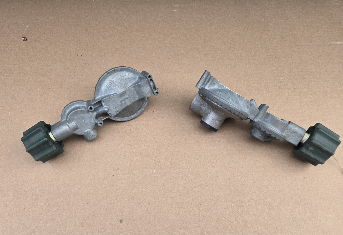2x Propane Gas Regulators  High Volume - photo 3