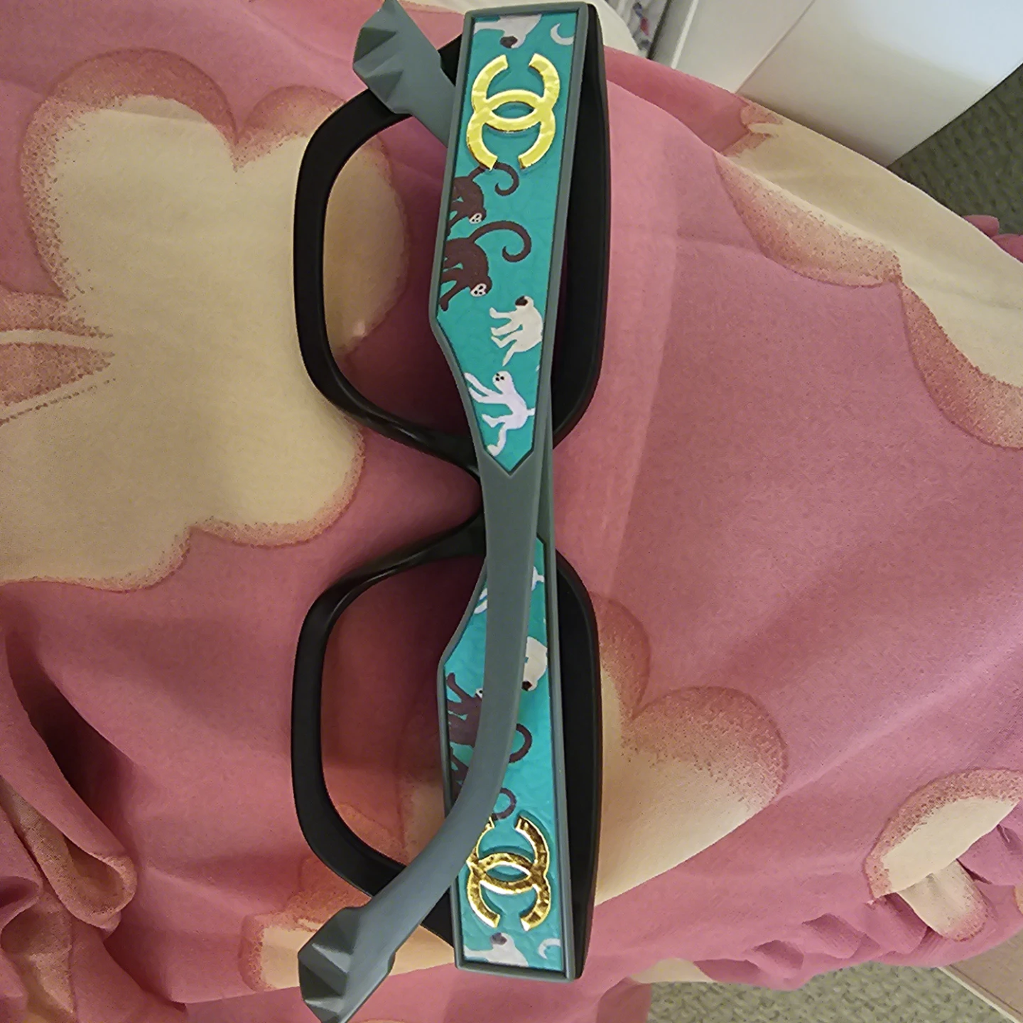 Chanel Sunglasses - photo 2