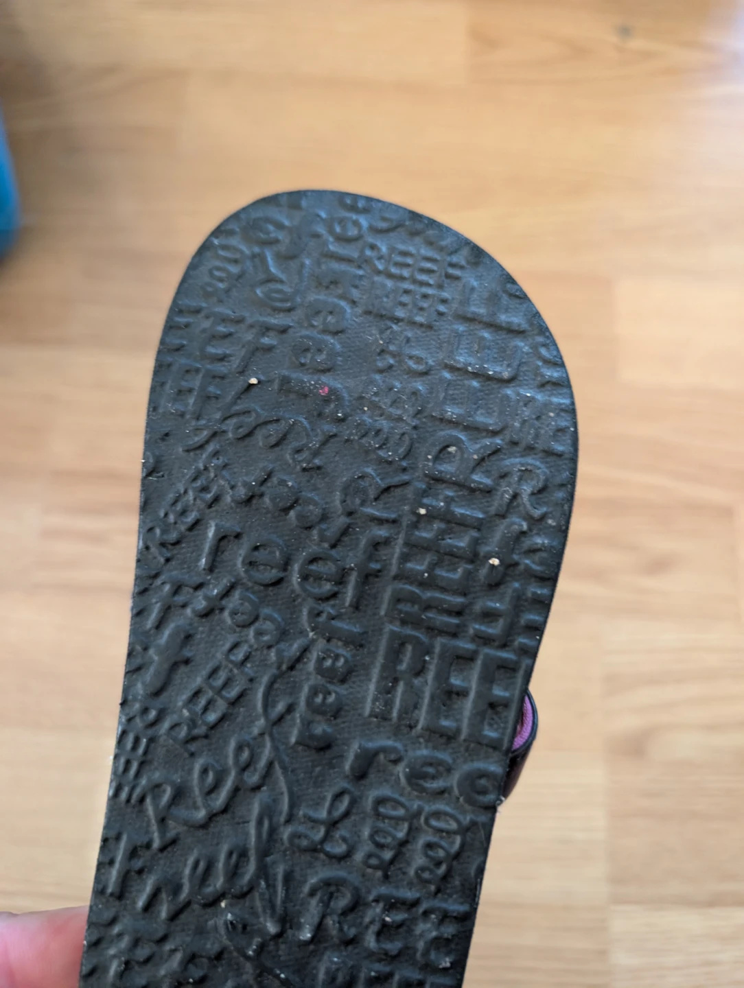 Reef Flip Flops Size 9/10 for kids - photo 2