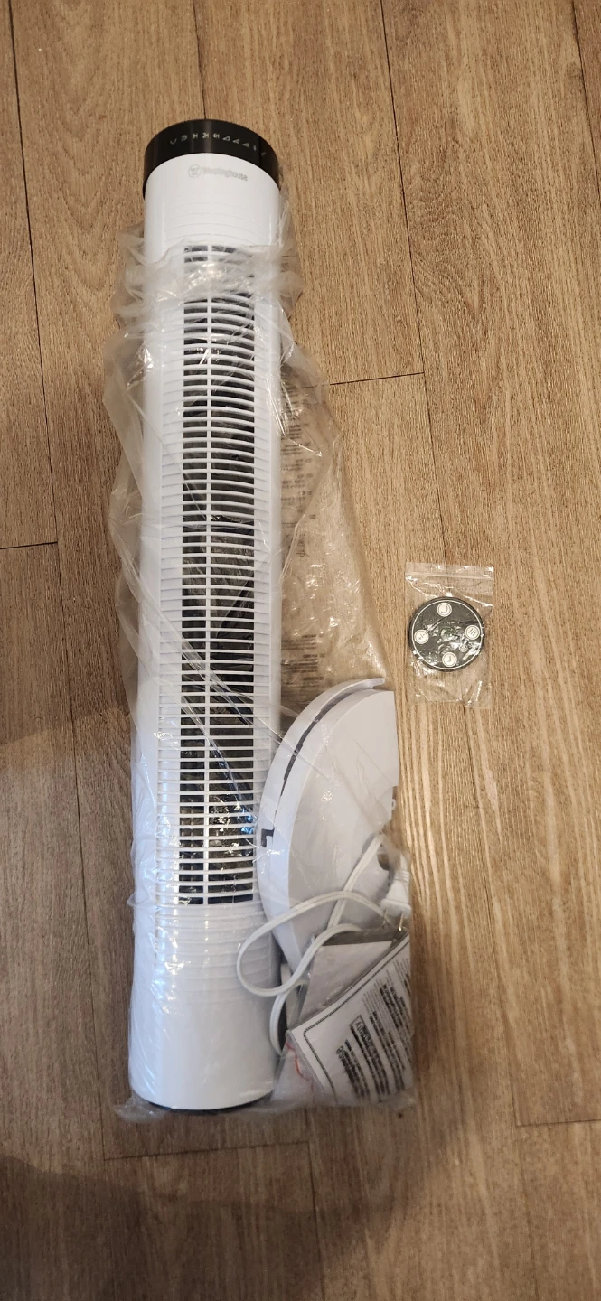 Brand new Westinghouse 32 inch tower fan with remote control - photo 3