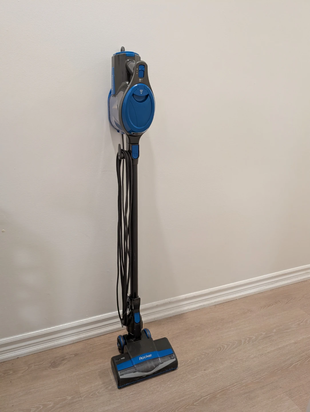 Shark Rocket Vacuum Cleaner - photo 3