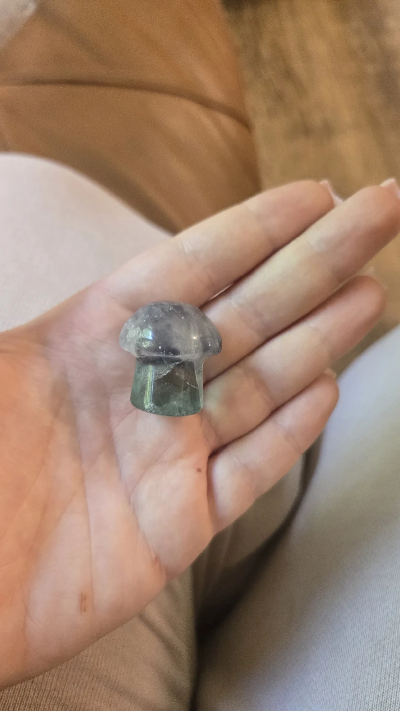 Crystal Mushroom Carving - photo 2
