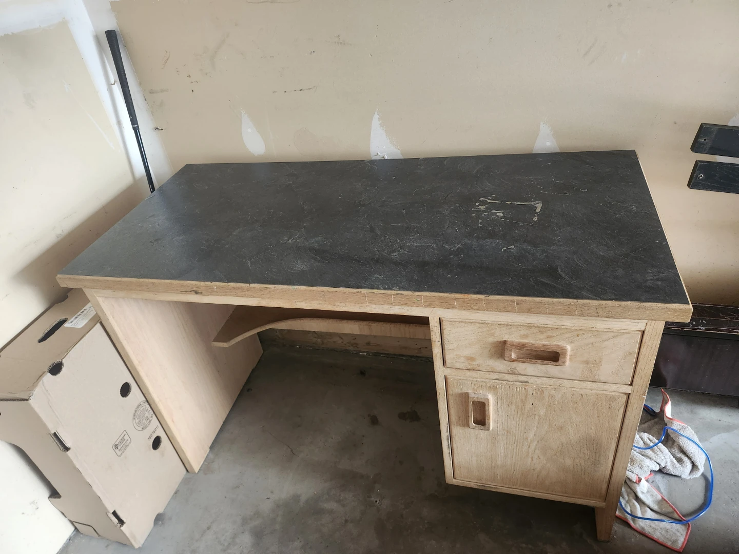 Wooden Desk with Dark Top - photo 4