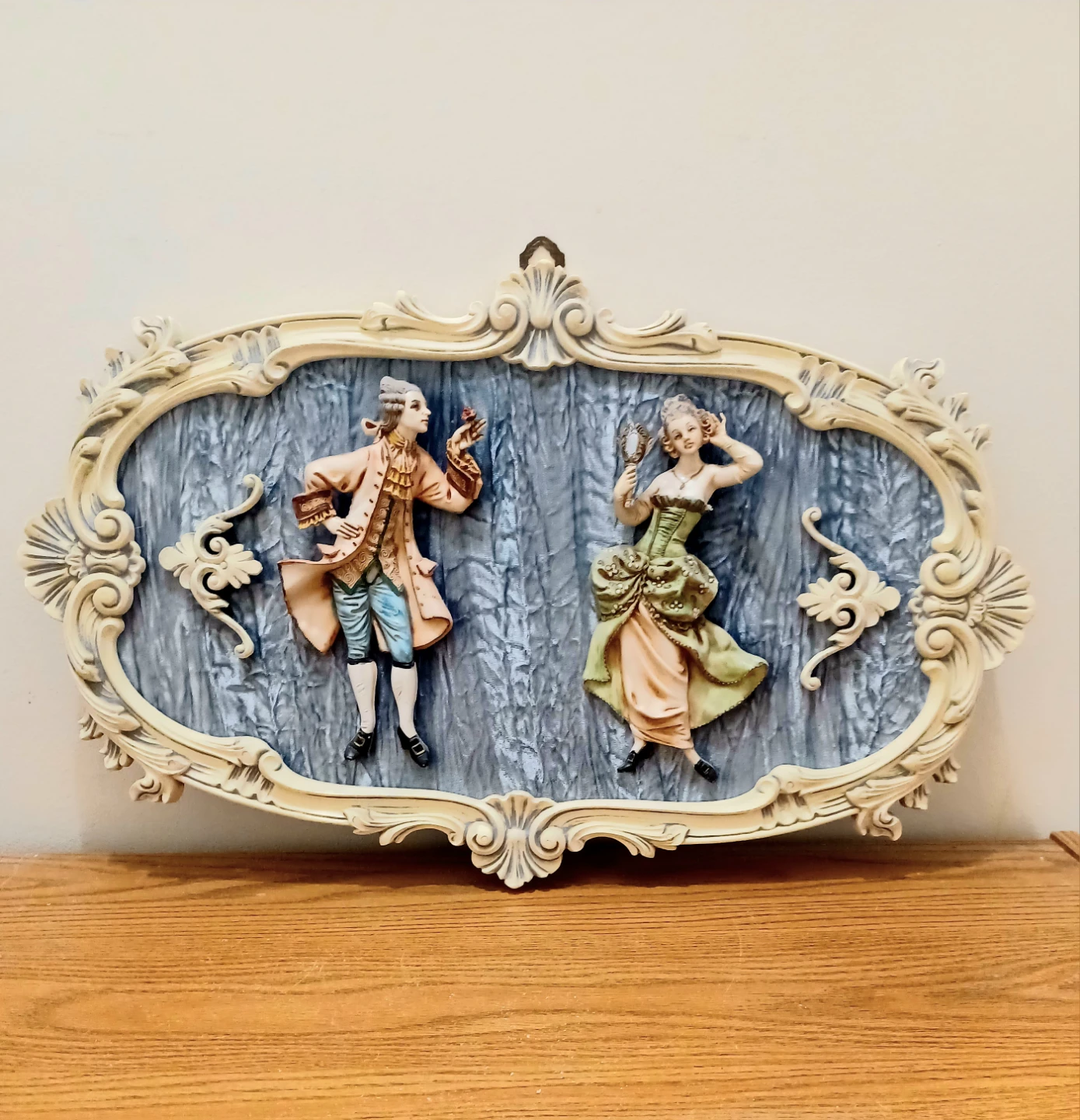 Mid Century Depose Italy Wall Plaque