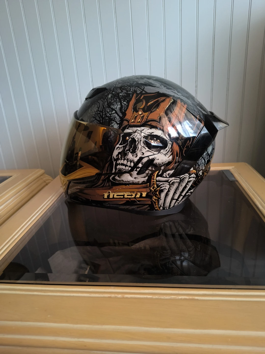 Like new Men's Icon Airflite Helmet XXL - photo 4