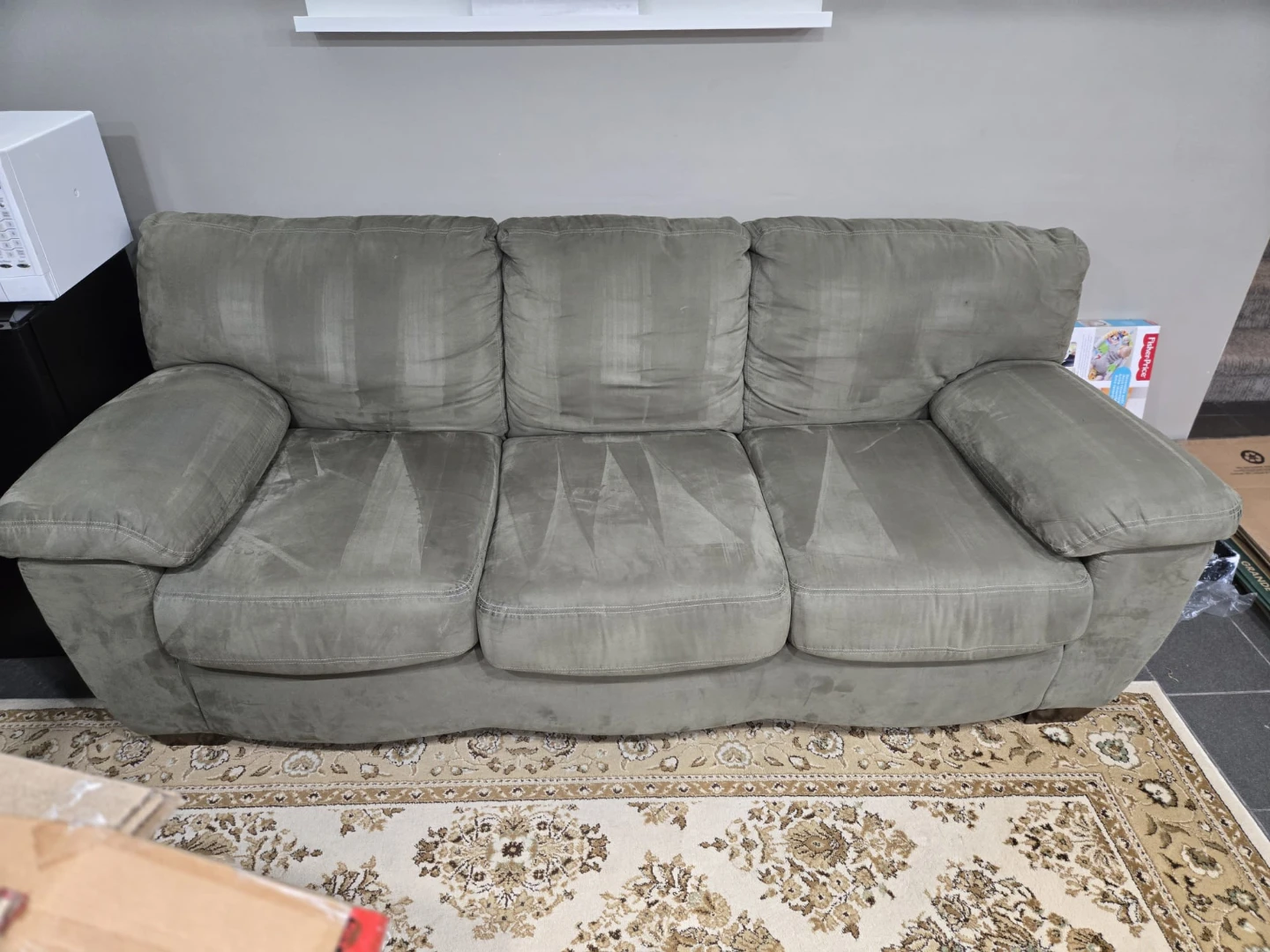 Chesterfield/Couch