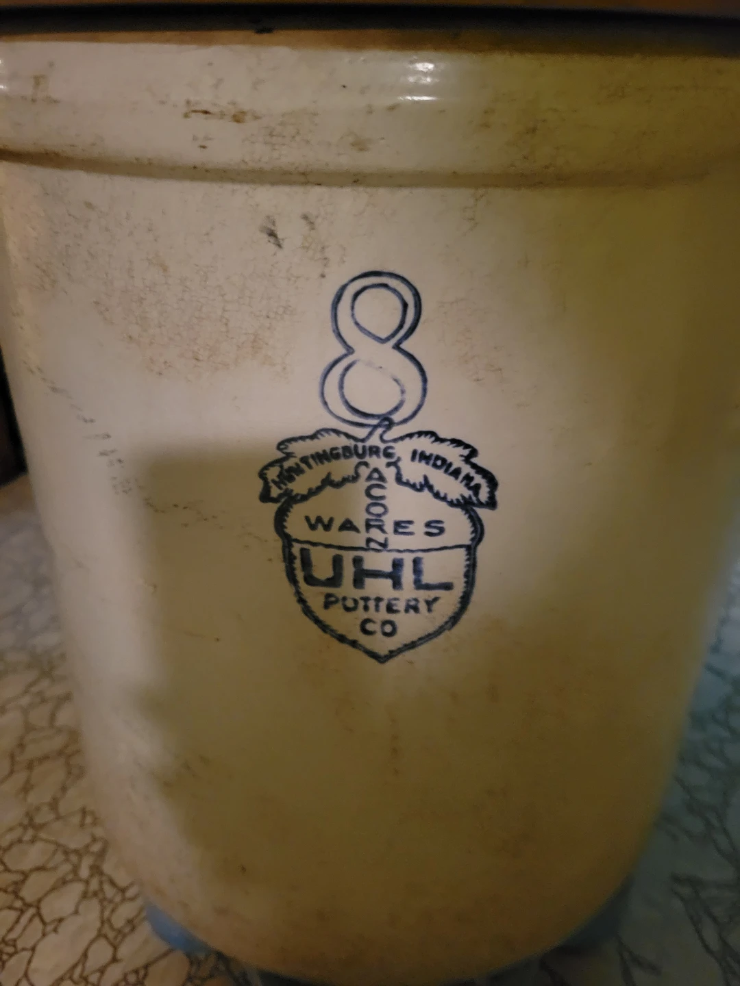 UHL Pottery Co. 8 Gallon Crock with Wooden Lid - photo 3