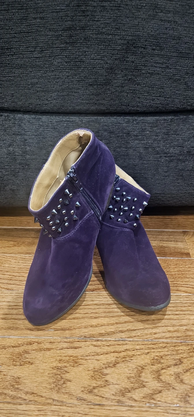 Fashionable Purple Suede Studded Ankle Boots - photo 3