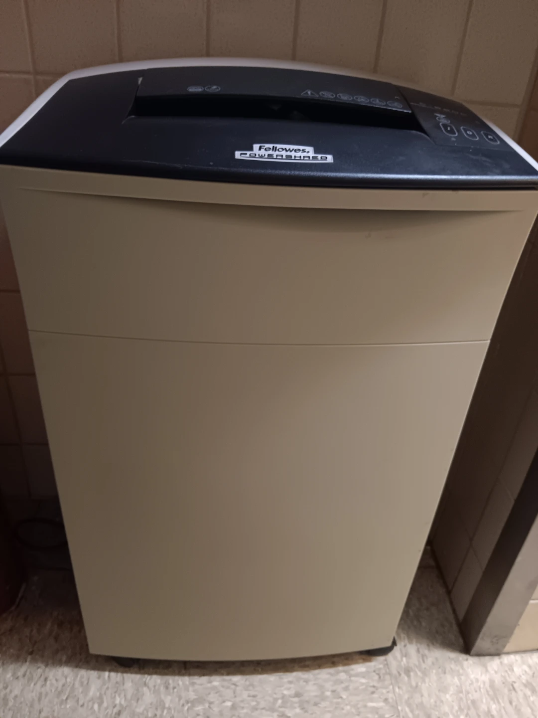 Fellowes Powershred C-220C Shredder - photo 2