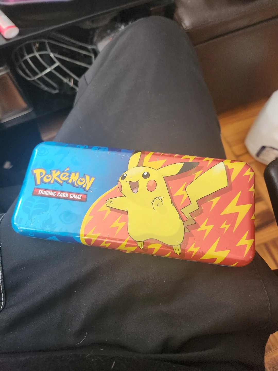 Pokémon Trading Card Game Tin with Paldea Evolved Pack - photo 3