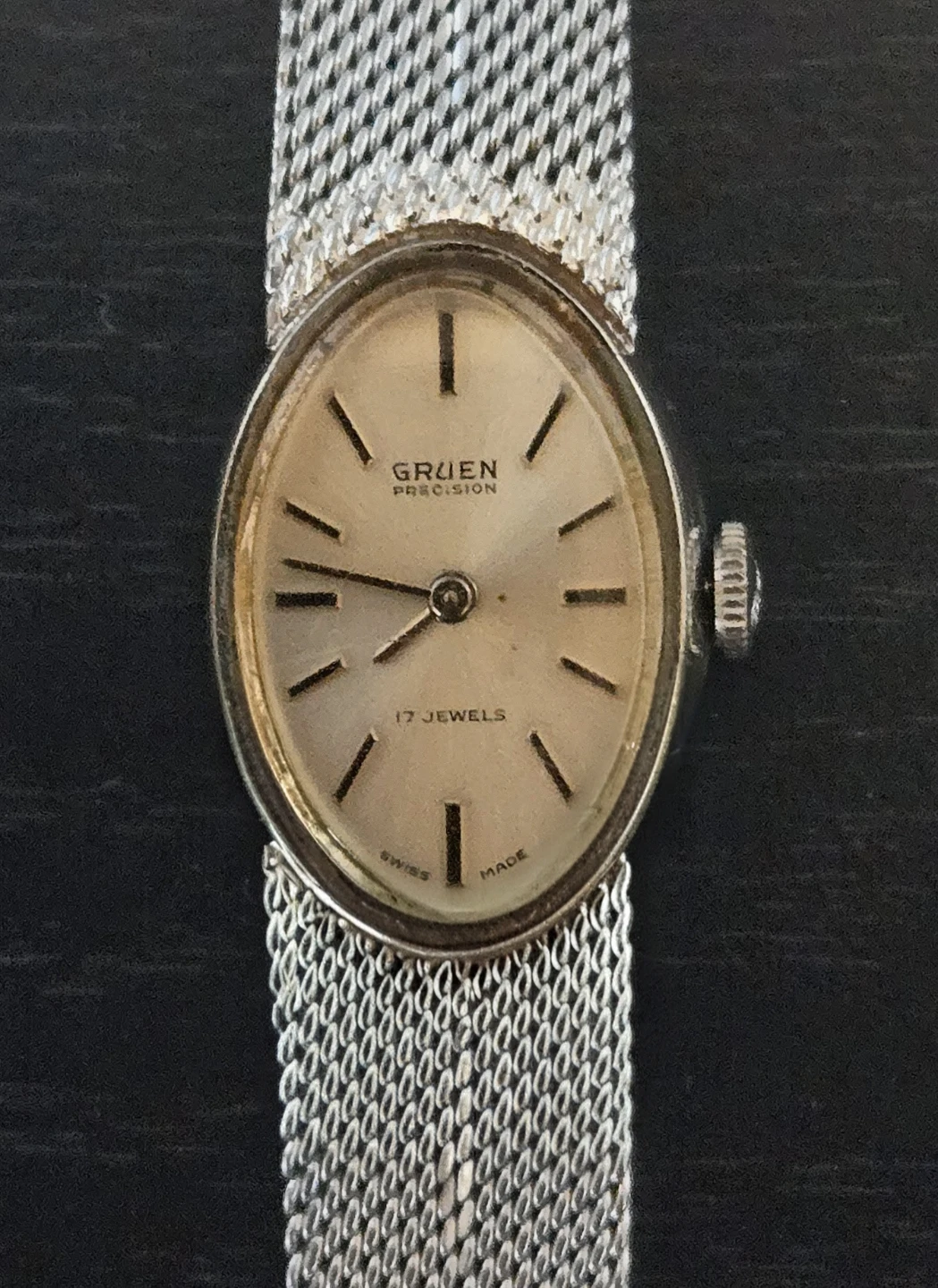 Vintage Gruen Ladies Watch, 17 Jewels Swiss Movement