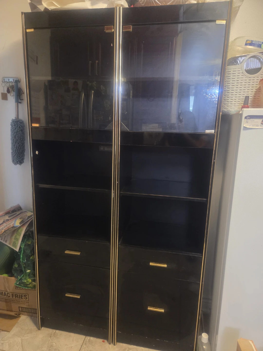 Black and Gold Display Cabinet/Bookshelf
