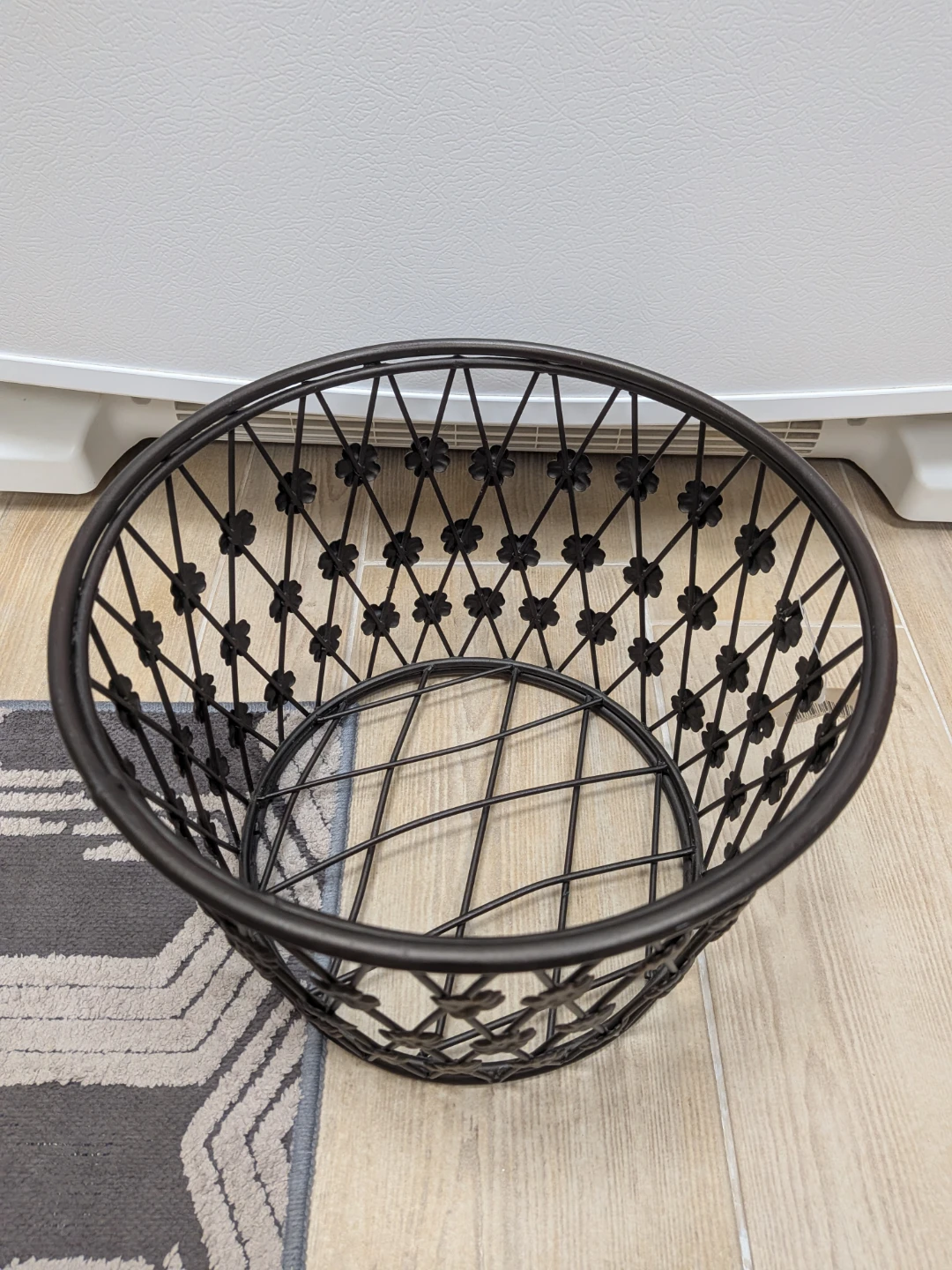 New Decorative Cast Iron Basket - photo 2
