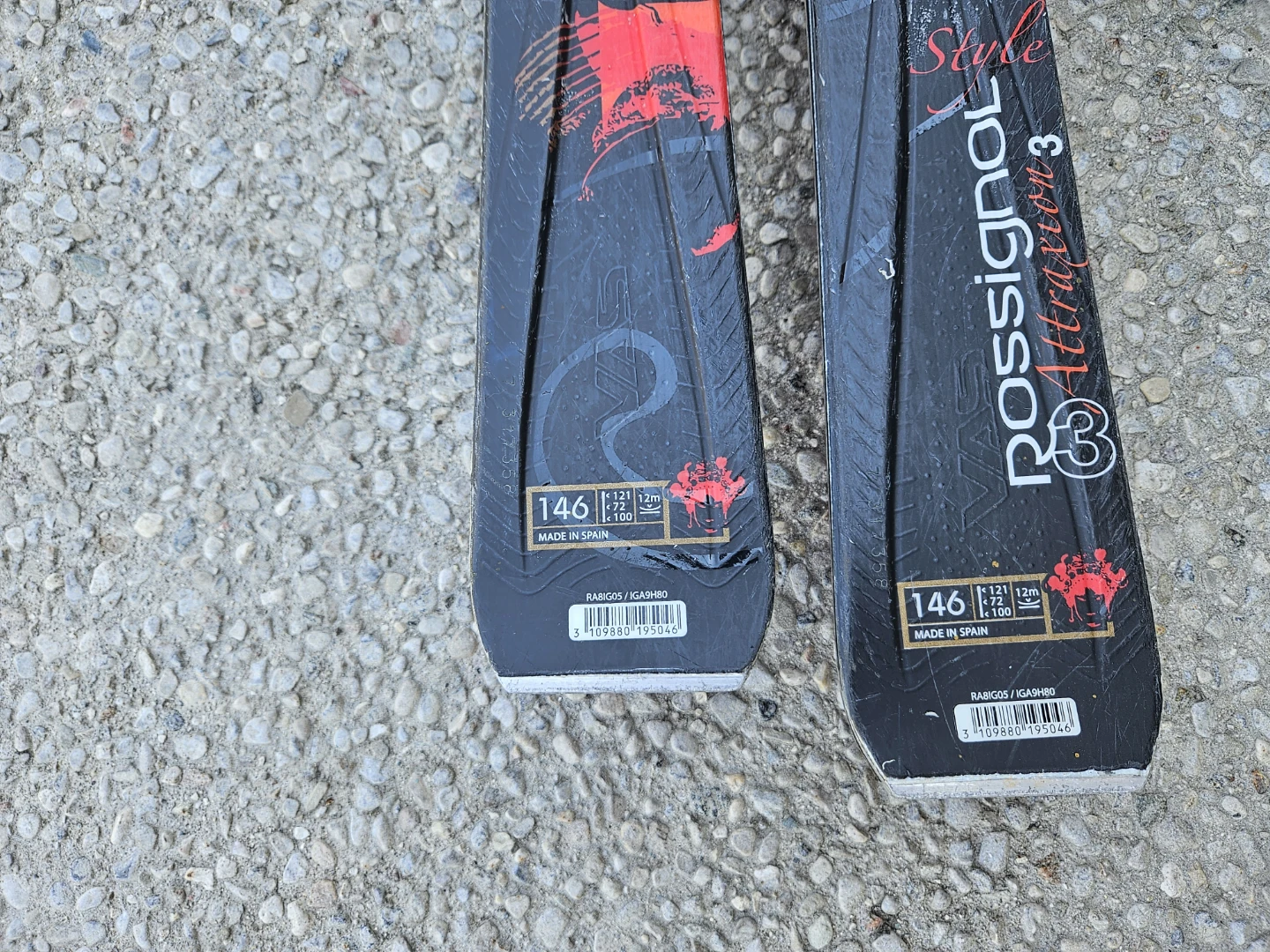 Skis and boots - photo 2