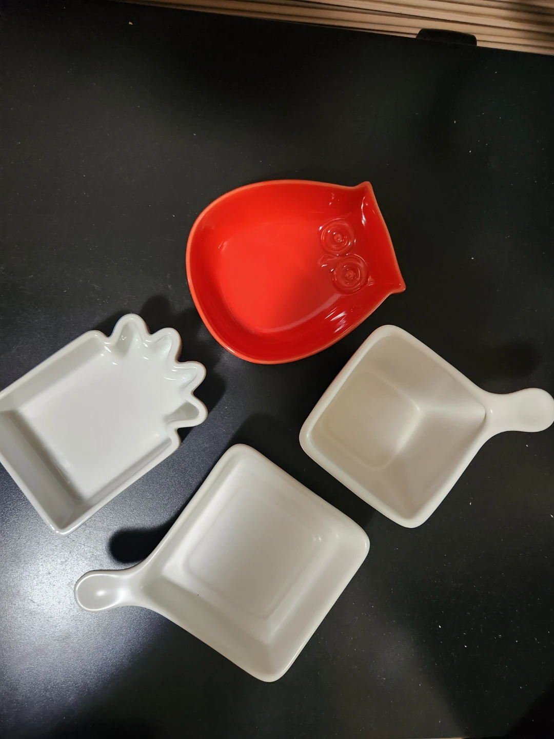 Set of 4 Small Serving Dishes with Handles