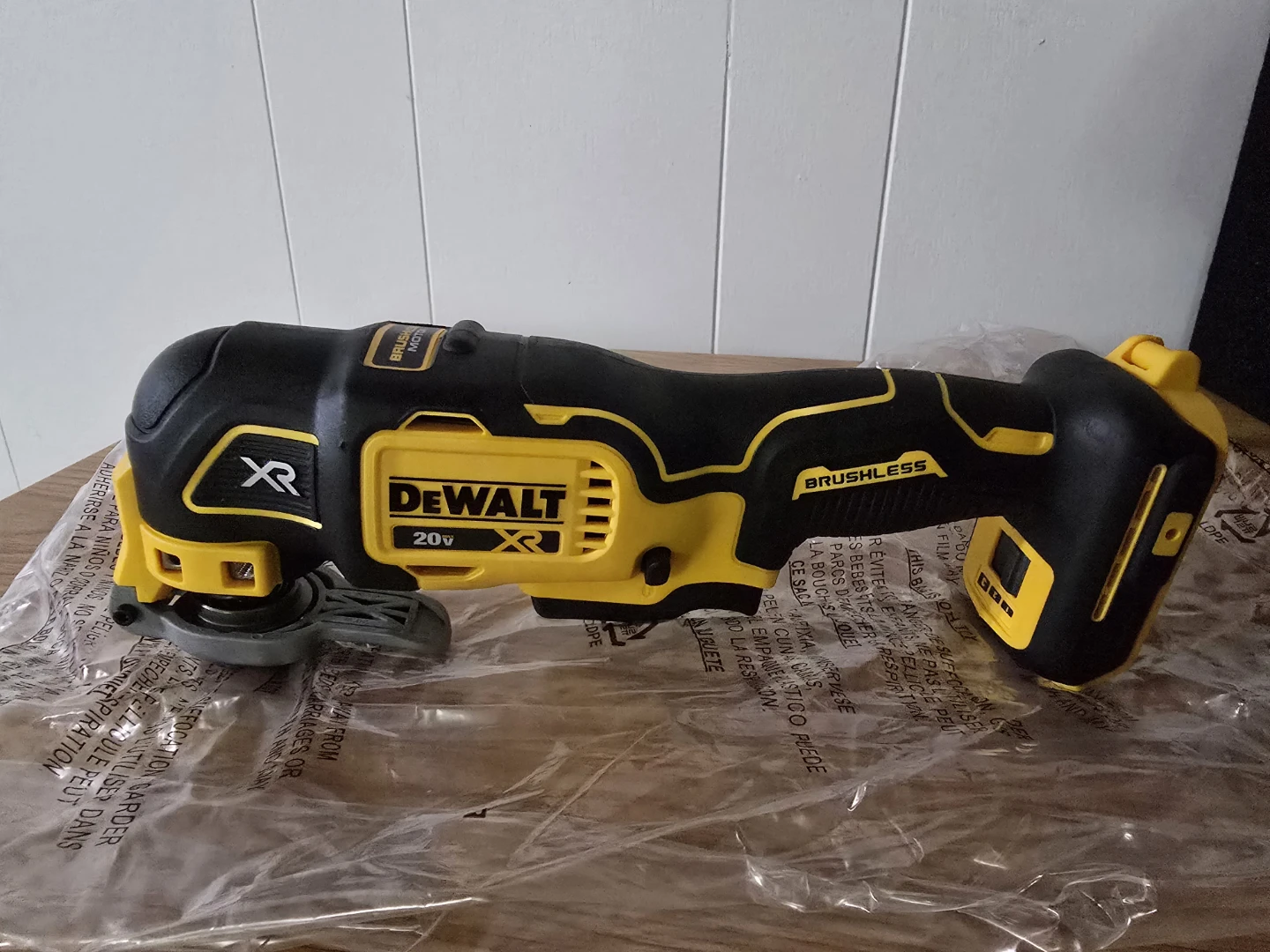 DEWALT 20V MAX XR Brushless Oscillating Multi-Tool (Tool Only)