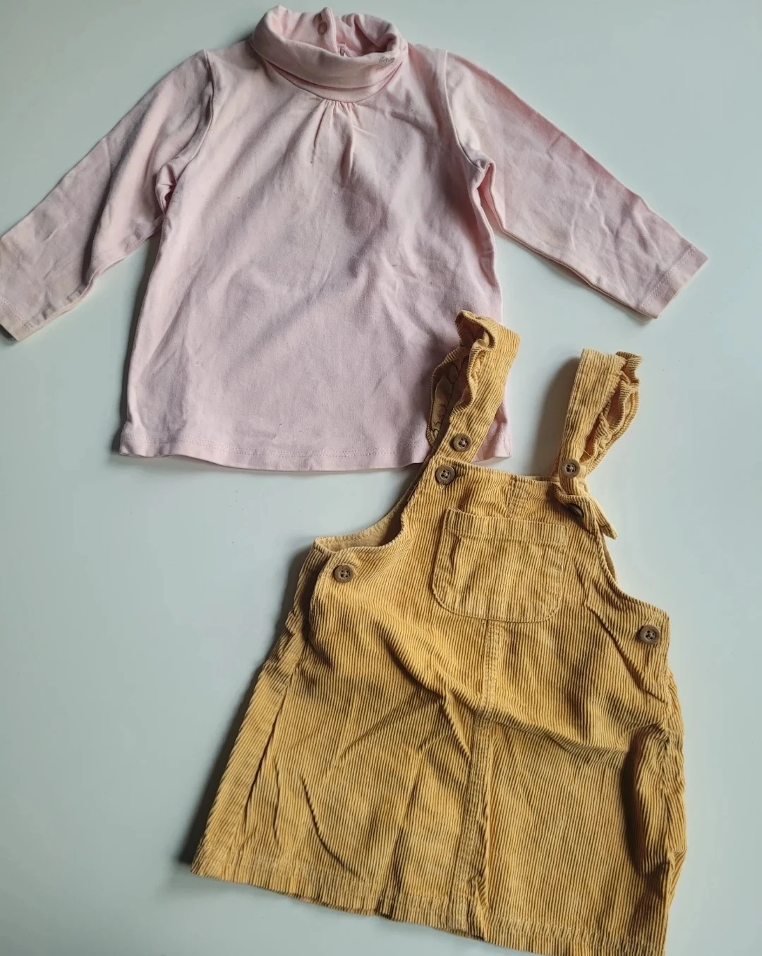 9 months Baby Girl Clothes Lot - Carter's, OshKosh & More - photo 2